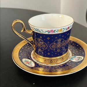 Avon Collectable 1995 Honor Society Tea Cup Set